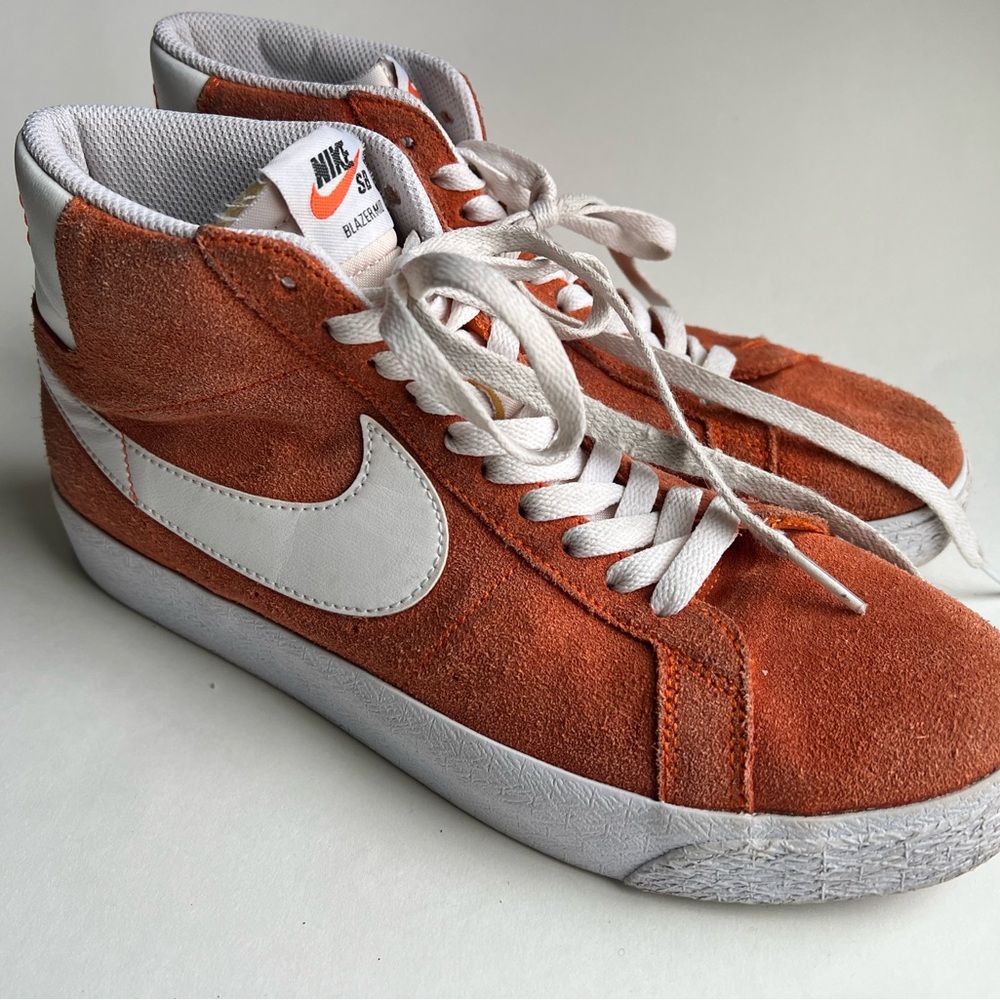 Orange Nike SB Blazer Mids Men’s Size 8.5 Women’s Size 11